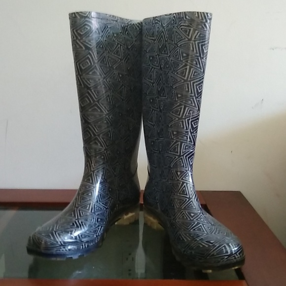 Rain boots - Picture 2 of 5